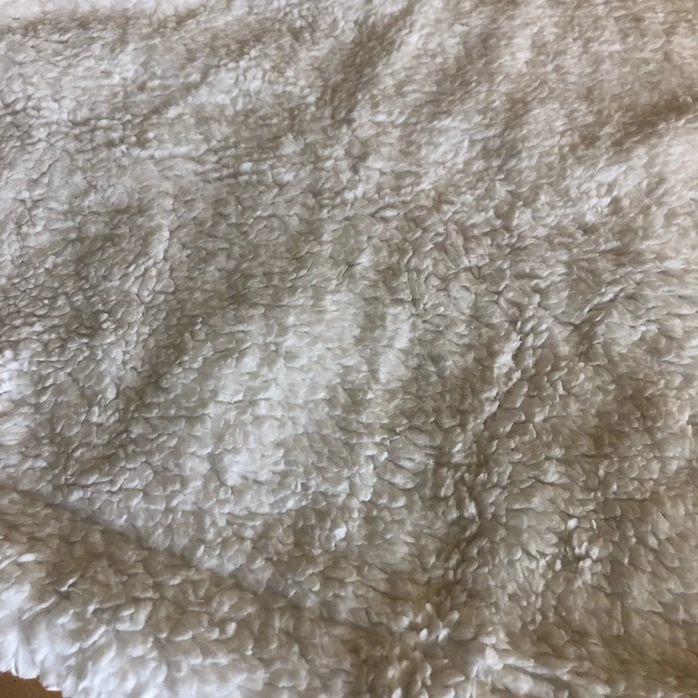 Bluey Plush Sherpa Throw Blanket - Blue and Orange